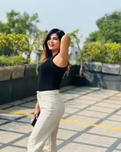 Call Girls Bharthana Cash On Delivery